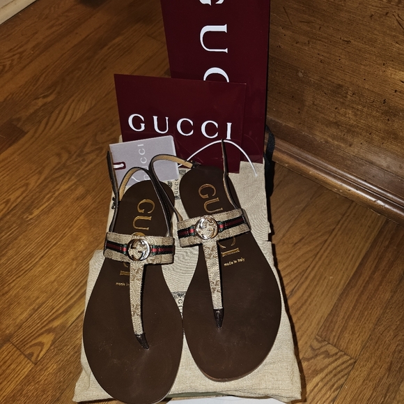 Gucci Shoes - Gucci Kika Interlocking Sandals
